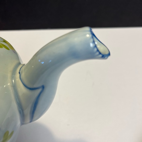 Printemps by Longchamp French Faience Teapot - Picture 5 of 9